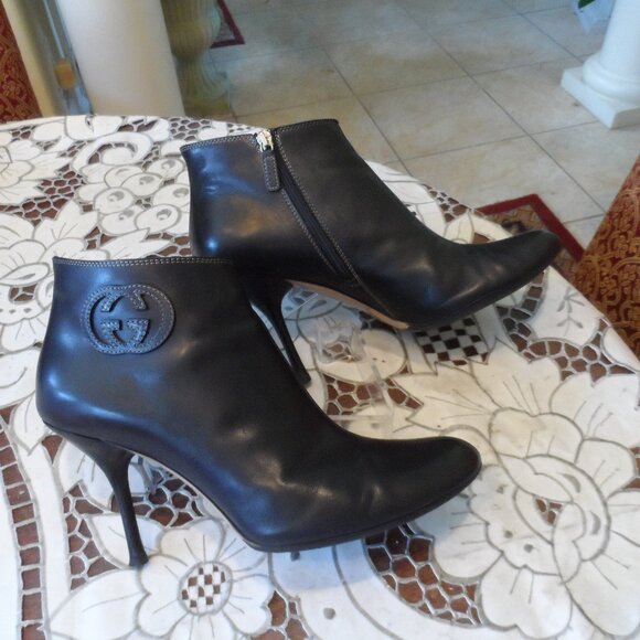 Gucci GG Black Calf Leather Ankle Heeled Boots Size 9 1/2B - Picture 1 of 16